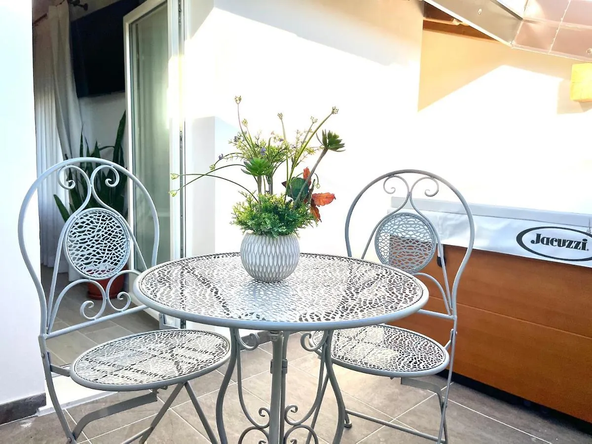 Dimora Di Charme Rooms & Apartments Peschiera del Garda Italy