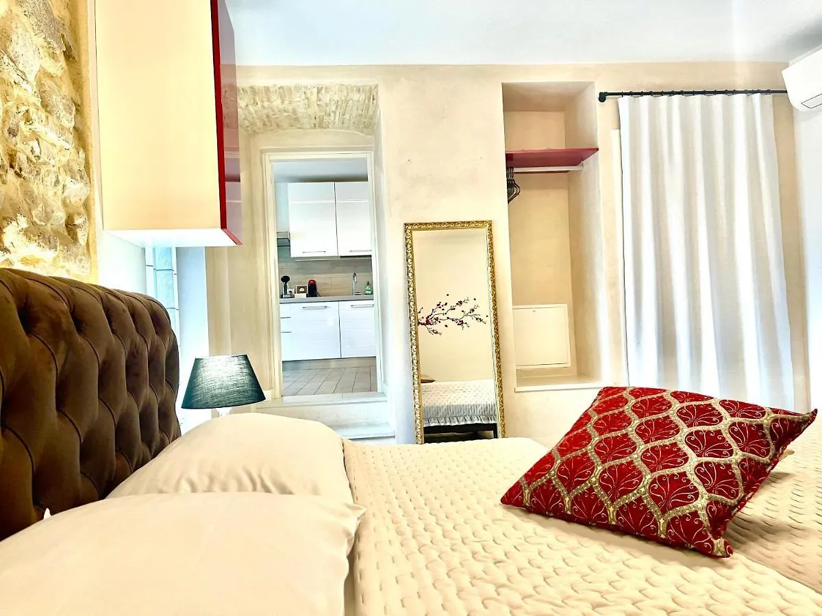 Appartamento Dimora di Charme Rooms&Apartments Peschiera del Garda Italia