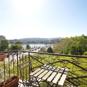 small-paris-danube-panorama.inbudapesthotels.com/