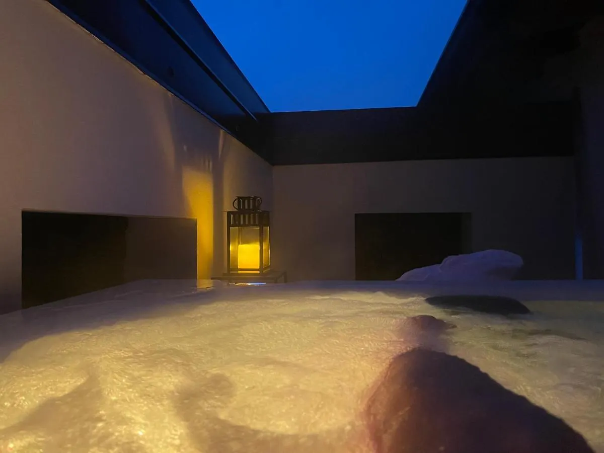 Dimora Di Charme Rooms & Apartments Peschiera del Garda 0*,  Italia